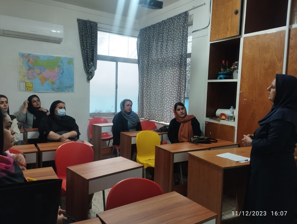 اولین جلسه دیدار دبیران آوا با اولیای عزیز
